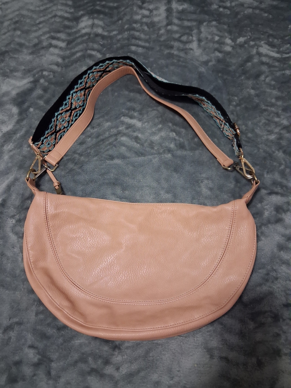Anthropologie Urban Originals Blush Pink Crescent Shoulder Bag With Guitar Strap - Picture 2 of 6
